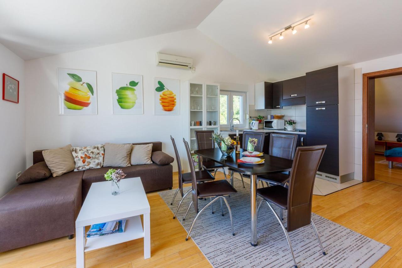 סלצה Apartments Robic מראה חיצוני תמונה