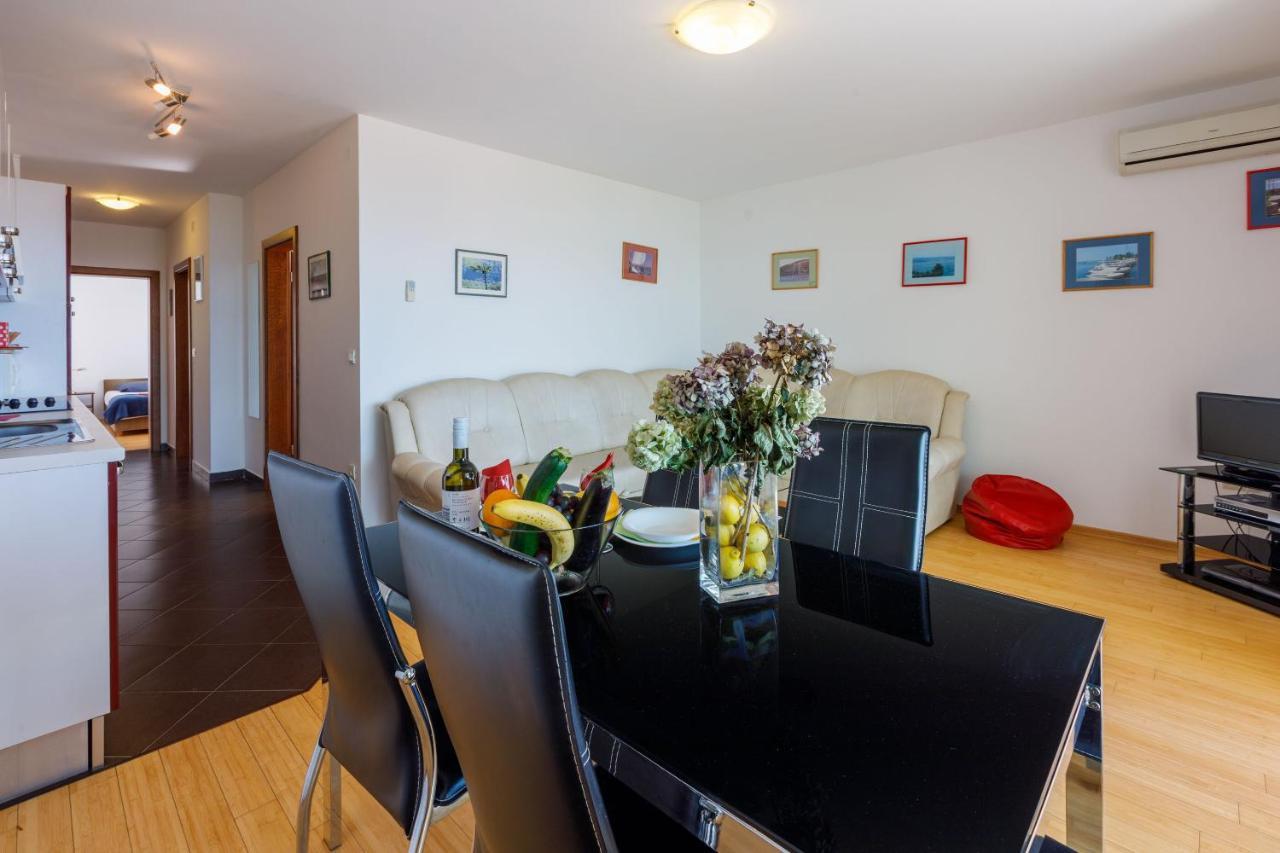 סלצה Apartments Robic מראה חיצוני תמונה
